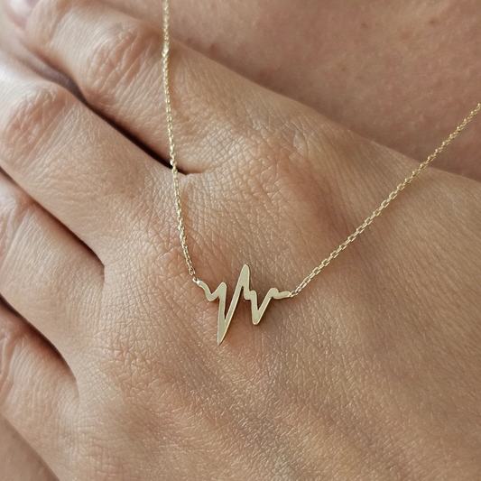 Heartbeat Line Necklace | Støtt brystkreft