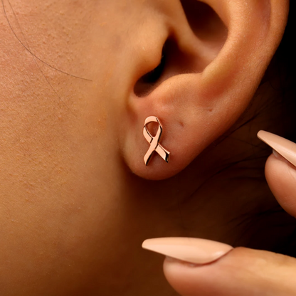 Ribbon Stud Earrings | Støtt brystkreft