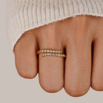 Crystalline Embrace Ring | Støtt brystkreft